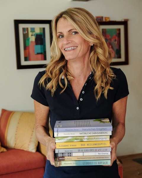 Alexandra Stross